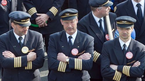 Lufthansa: Piloten stimmen für Streik