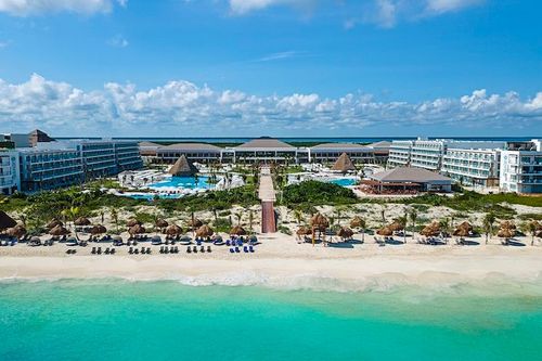 Ocean Allure Costa Mujeres Shines as a 2026 TravelAge West WAVE Awards nominee