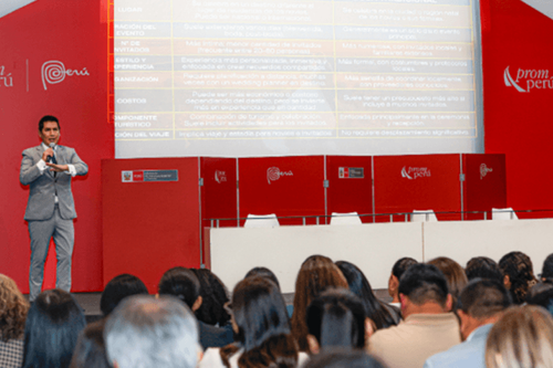 PROMPERÚ capacita sobre tendencias y oportunidades del turismo de romance en Perú