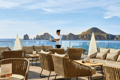 Sunwing launches RIU October with weekly savings and agent rewards
