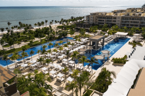 The new Royalton Riviera Cancun and Royalton Hideaway Riviera Cancun welcome their first guests