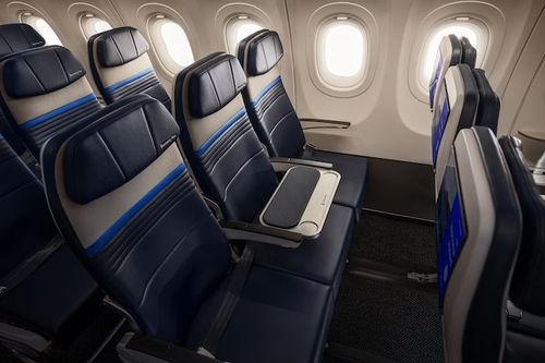United launches another economy class innovation: Economy Plus seats with extra elbow room