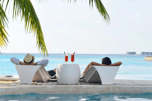Vom Nischenprodukt zum Urlaubstrend: alltours baut Adults-only-Angebot weiter aus