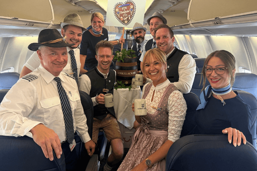 Wasenstimmung über den Wolken: TUI fly bringt das Cannstatter Volksfest an Bord