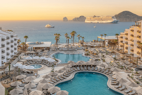 Why travelers love oceanfront resorts
