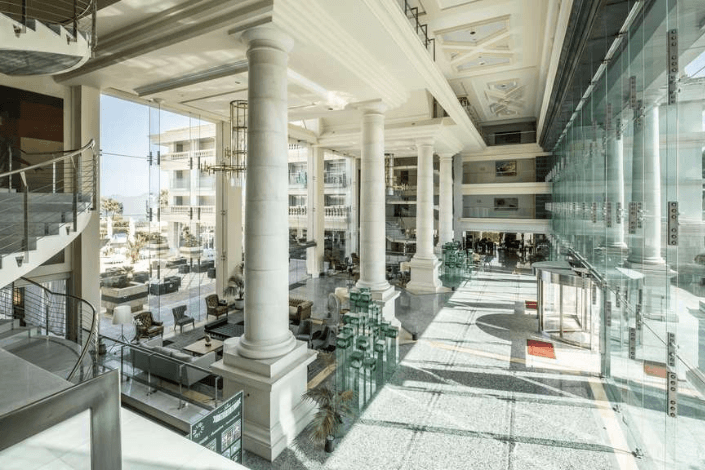 Stoneweg Hospitality amplía su presencia hotelera en España con una doble adquisición de 83 millones de euros