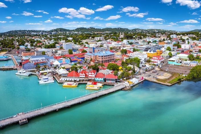 Stopping and shopping in Antigua and Barbuda