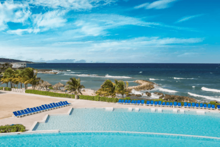 Sunwing, Grand Palladium offer August savings and advisor incentives