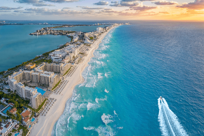 Sunwing Vacations welcomes back two renovated RIU resorts