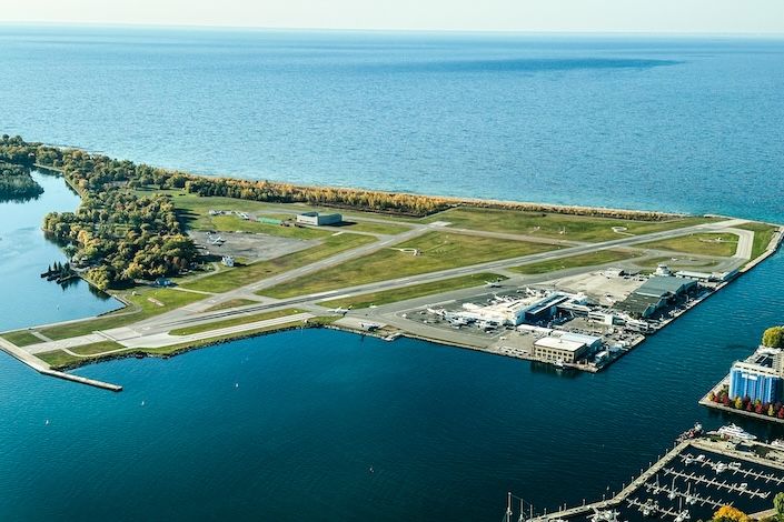 Toronto island airport expansion would lead to severe traffic, committee hears