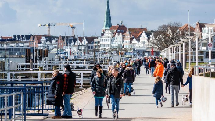 Tourismus in Deutschland im Februar 2025: 4,5 Prozent weniger Übernachtungen als im Vorjahr