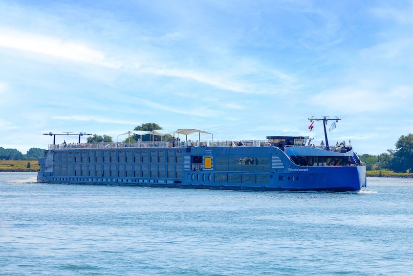 transcend-cruises-ms-connect-built-charters-groups-sets-sail-2.jpeg
