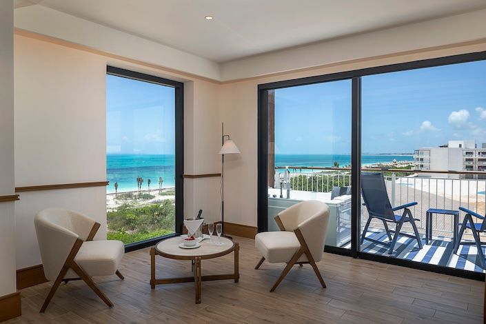 travel-agent-contest-win-stay-brand-new-ocean-azure-costa-mujeres-h10-10.jpg