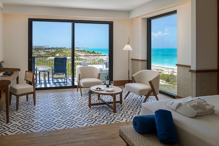 travel-agent-contest-win-stay-brand-new-ocean-azure-costa-mujeres-h10-4.jpg