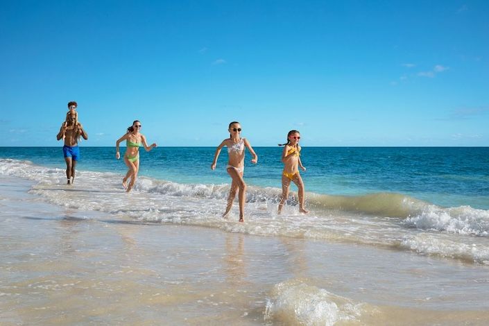 travel-agent-contest-win-stay-dreams-playa-esmeralda-resort-spa-inclusive-collection-4.jpg