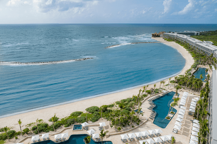 travel-agent-contest-win-stay-hilton-cancun-mar-caribe-all-inclusive-resort-hilton-all-inclusive-9.png