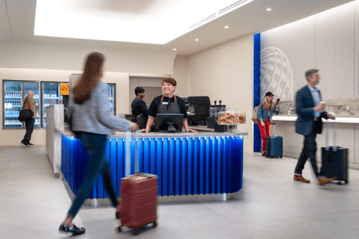 United opens grab-and-go club in Houston