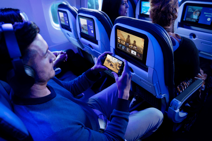 United instala Starlink en más de 300 aviones regionales para mejorar el Wi-Fi a bordo para viajeros en México