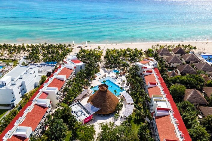 Viva Resorts by Wyndham makes history as the first all-inclusive resort to reach top Wyndham Green Certification