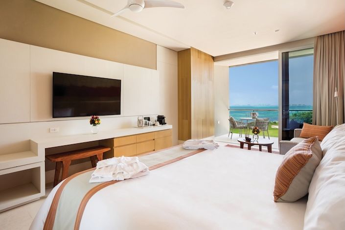 win-adults-only-escape-with-hyatt-inclusive-collection-7.jpg