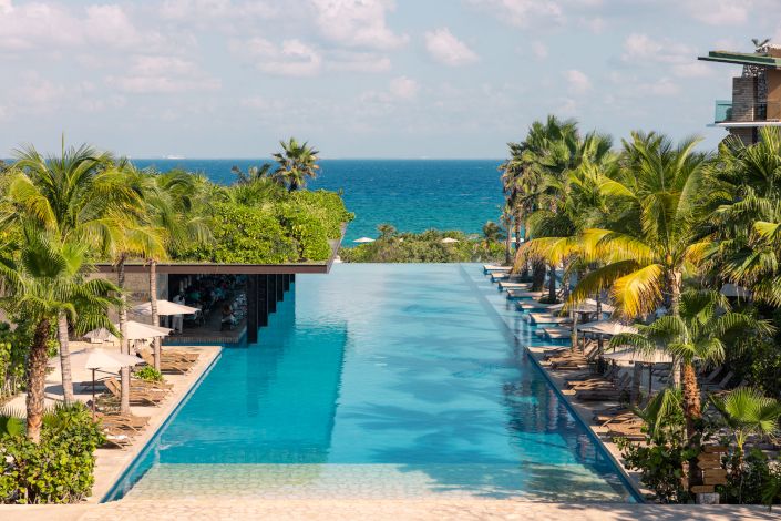 wo-luxus-auf-kultur-und-familienverbundenheit-trifft-erleben-sie-gehobenen-komfort-und-familienspass-in-der-riviera-maya-xcaret4.jpg