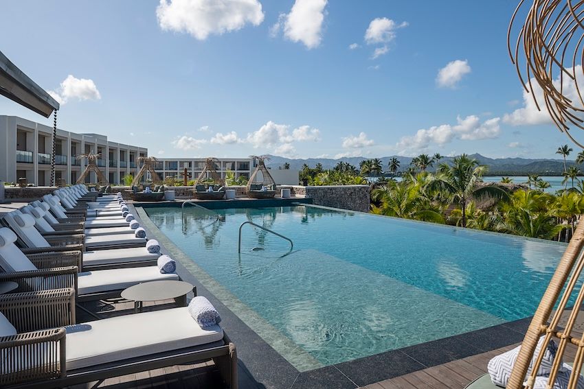 zemi-miches-punta-cana-all‑inclusive-resort-curio-collection-hilton-all-inclusive-resorts-unveils-exclusive-oceanfront-bungalows-12.jpg